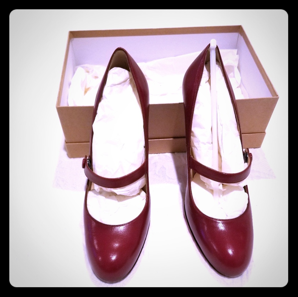 Christian Louboutin Wallis Mary Jane pumps  in Red